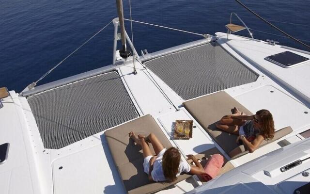 Dream Yacht Charter Private Crewed Yacht