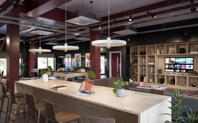 Student Only Exchange Court