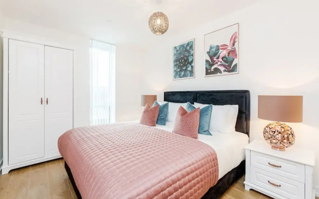 Superior Apartment Bracknell Centre
