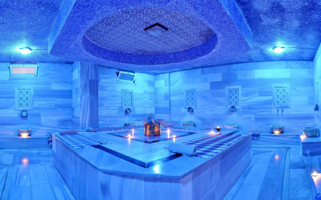 First Class Hotel