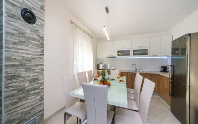 Charming Holiday Home in Kruševo With Swimming Pool