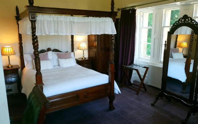 Mansfield House Hotel