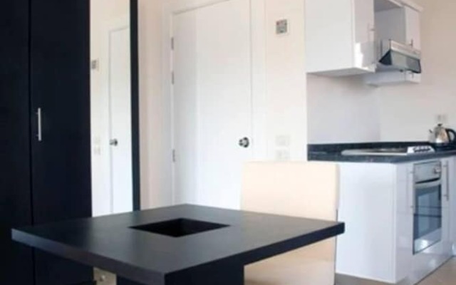 Designer Studio With Amazing Views of the Red Sea!