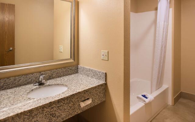 Best Western Ambassador Inn & Suites