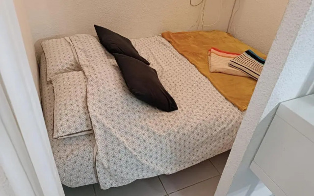 Le Corinthe studio apartment