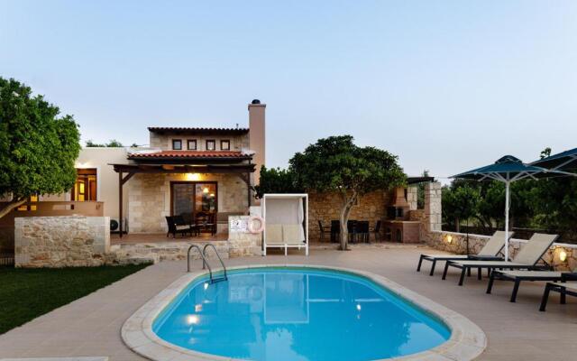 Stavromenos Villas - Private Pools & Seaview - 15 min from City Center