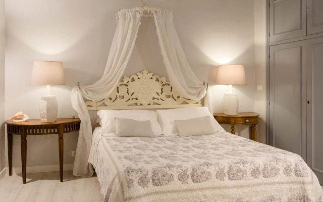 Elegant & stylish apartment city center