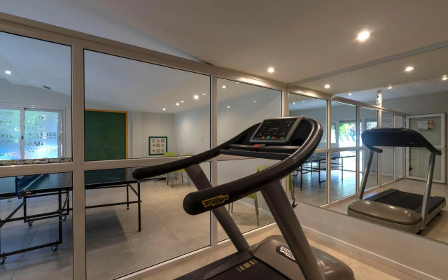 Valeria House Apart