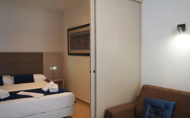 Hotel Roca Bella