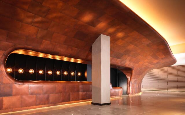 Sea Containers London