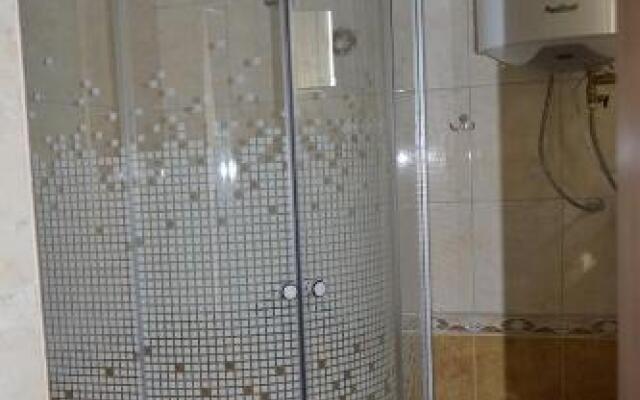 Guesthouse Taymirskaya 12