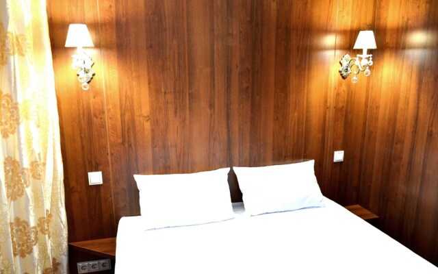 Hotel Randevu