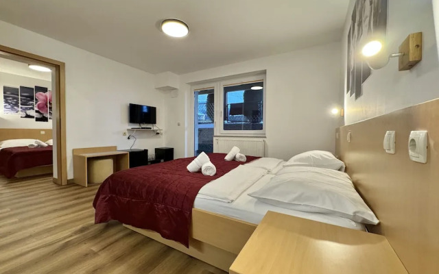 Hotel Center