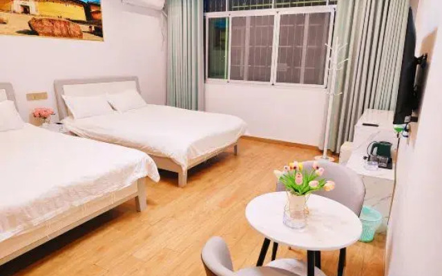 Longyan Haolaiwu Hotel