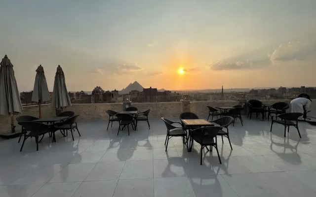 Sun 3 Pyramids Inn