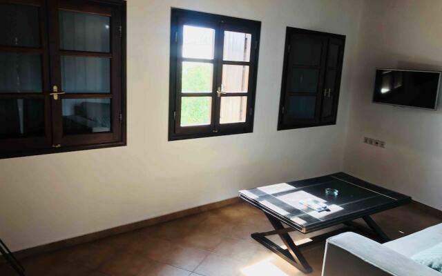 Lithinon Studios