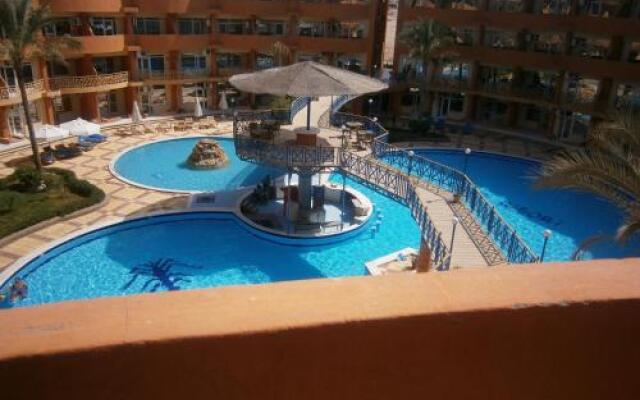 Oasis Resort  Apartment
