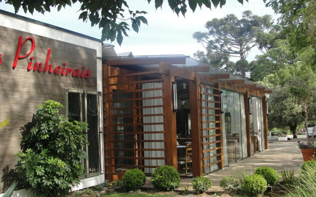 Pousada dos Pinheirais