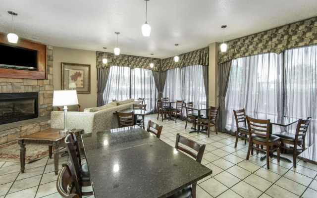 Quality Inn Merchants Drive