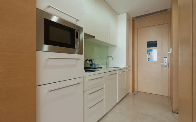 Yicheng Pazhou Poly World Trade Centre Apartment