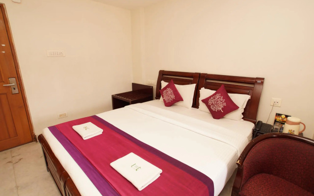 Lloyds Guest House, North Boag Road, T. Nagar