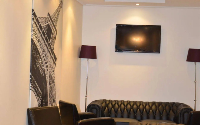 Regina Montmartre Hotel 