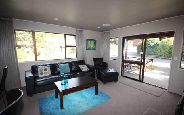 17b Denby Place