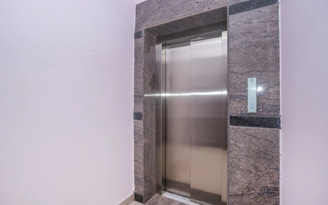 Oyo Flagship 30074 Electronic City