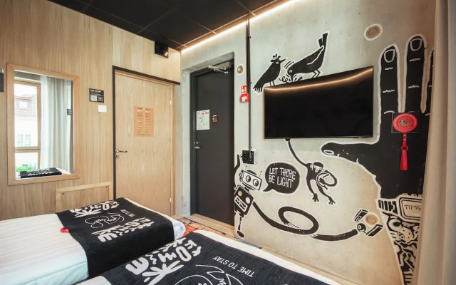 Time Hotel