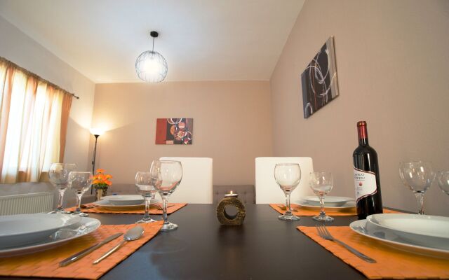 Naiades Luxury Apartments