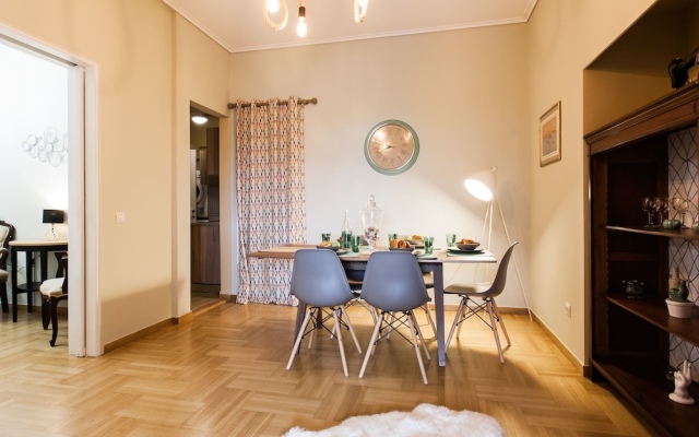 High Class Huge Central Apartment