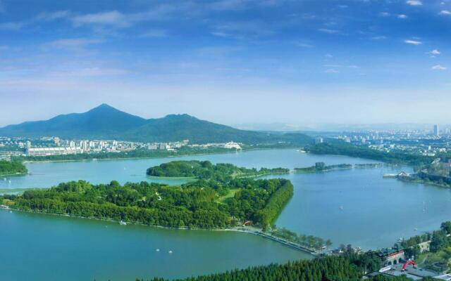 The Westin Nanjing Xuanwu Lake