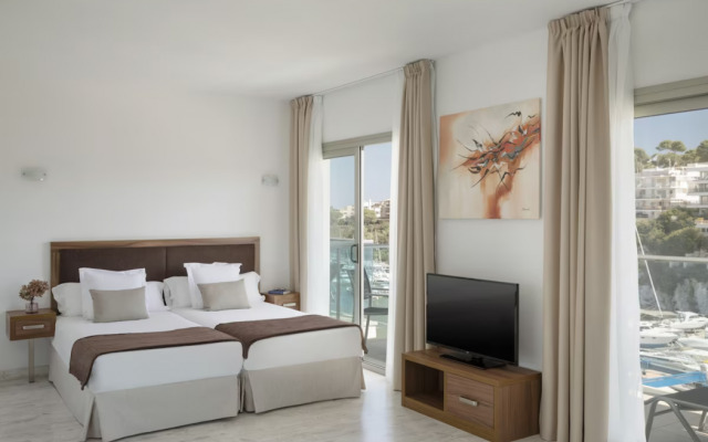 Portodrach Aparthotel & Suites