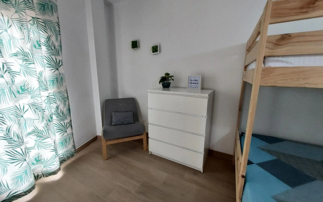 Céntrico Ático En Torredembarra Con Parking.