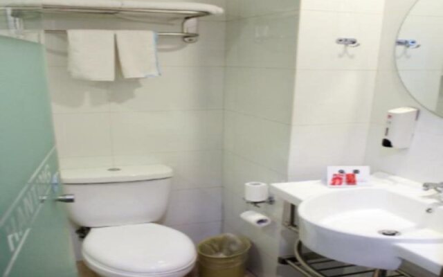 Hanting Hotel Yining Shanghai Town