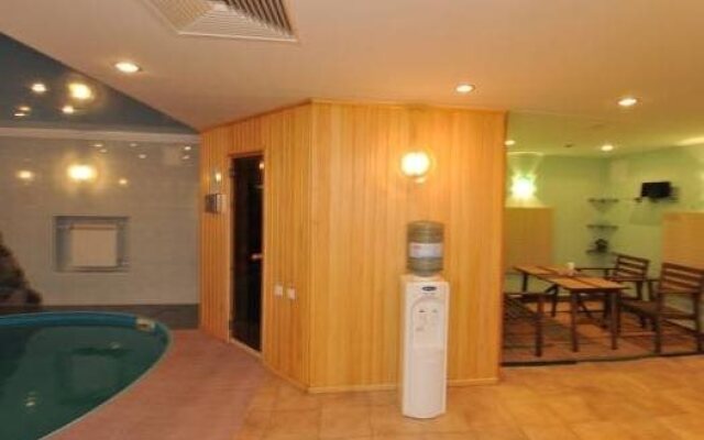 Neftyanik Hotel