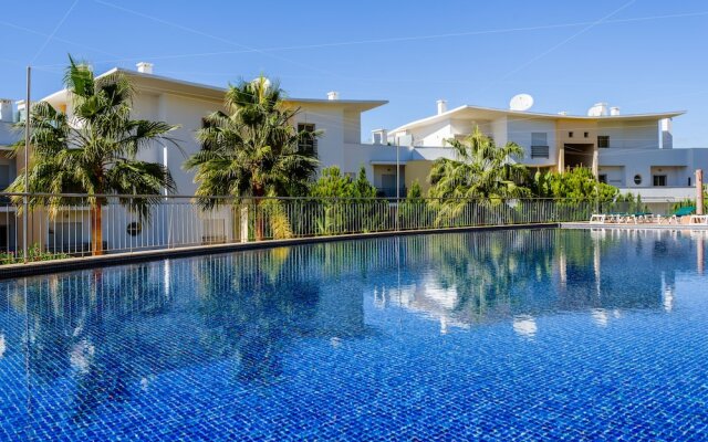 Sea view Apartment with relax Terrace & 2 Swimming pools