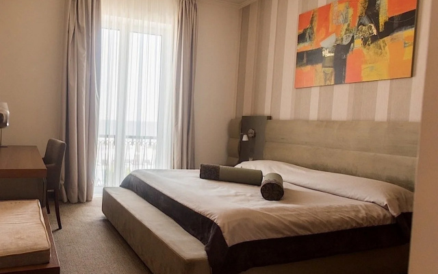 Iaki Hotel