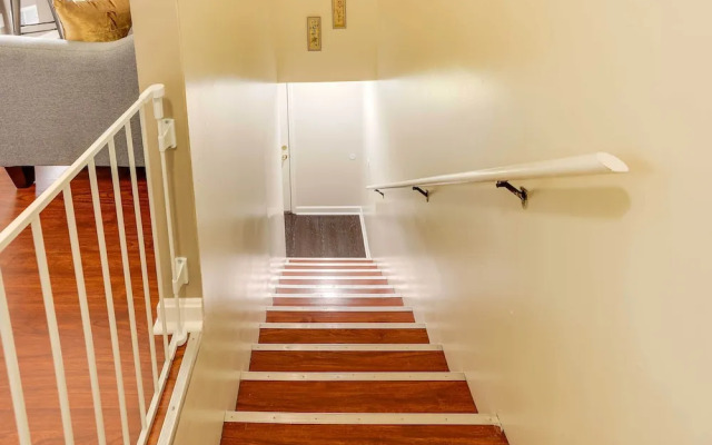 Louisville Apartment - Walk to Restaurants!