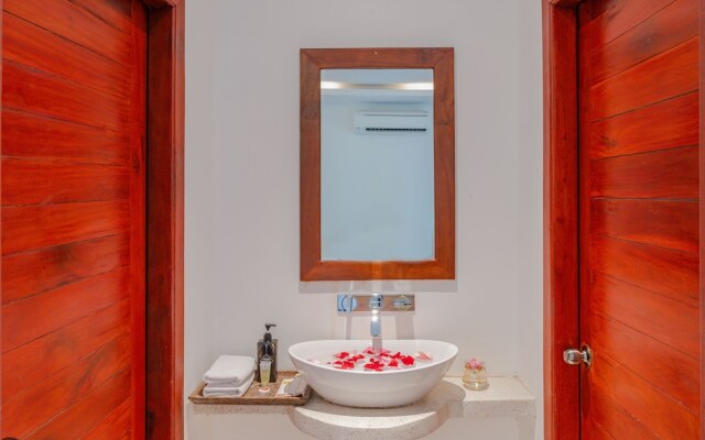 Victoria Central Residence