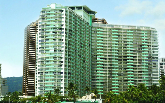 Waikiki Marina Resort at the Ilikai