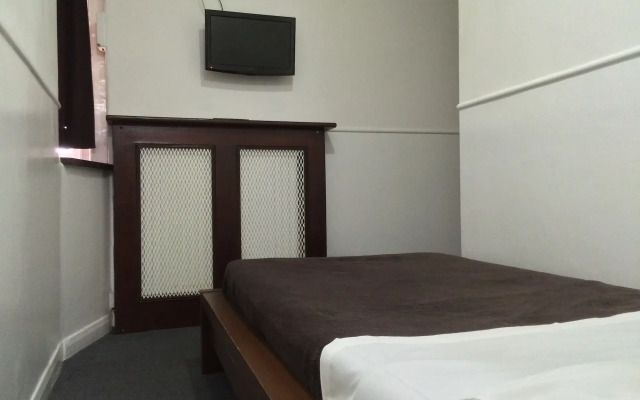 London Continental Hotel
