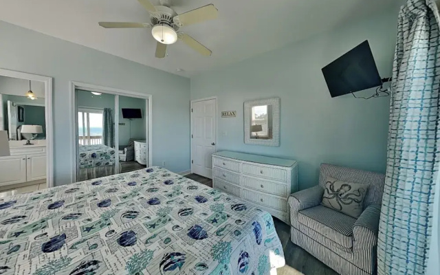 Clamalot by Topsail Realty