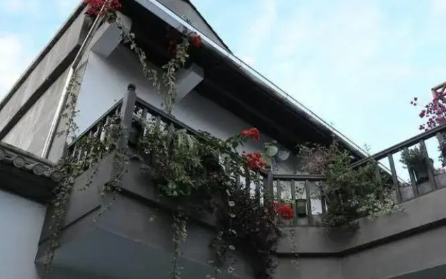 Yonder Way Hotel