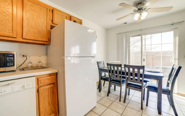 Bourbonnais Townhome ~ 3 Mi to ONU Campus!