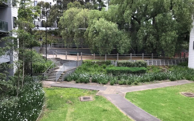ReadySet Apartments on Altona