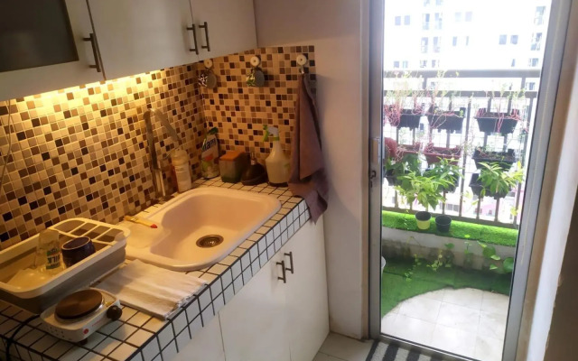 Tiny studio with pool, jogging track, gym and Mall