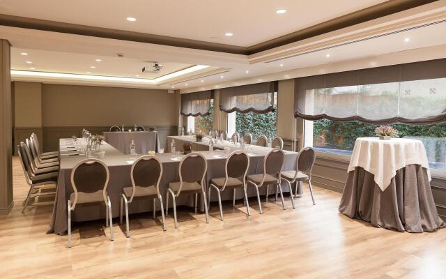 Gallery Hotel