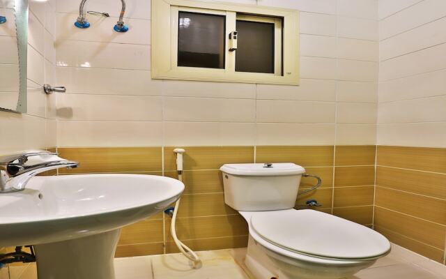 OYO 161 Middle East Suite
