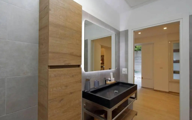 Aventino Contemporary Apartment